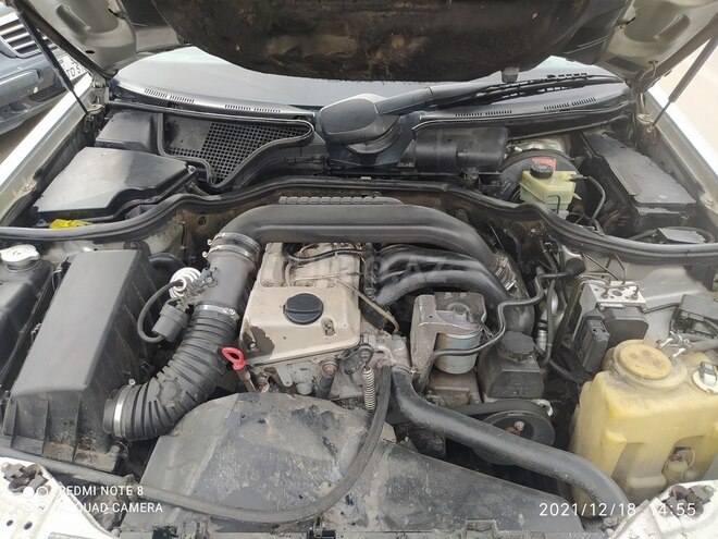 Mercedes E 220 1998, 629,698 km - 2.2 л - Beyləqan