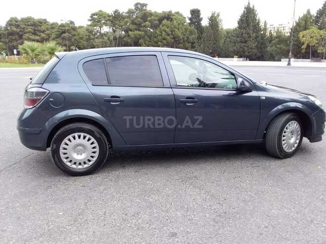 Opel Astra 2010, 182,000 km - 1.4 l - Bakı