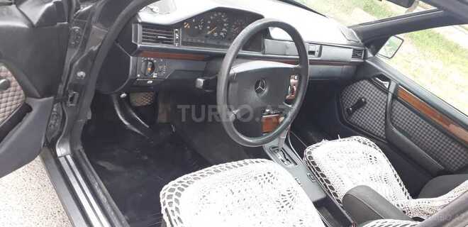 Mercedes E 230 1991, 290,000 km - 2.3 l - Bakı