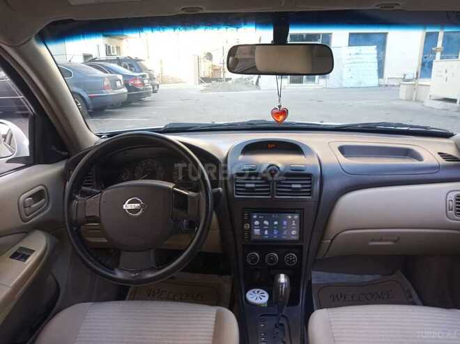 Nissan Sunny 2010, 176,000 km - 1.6 l - Bakı
