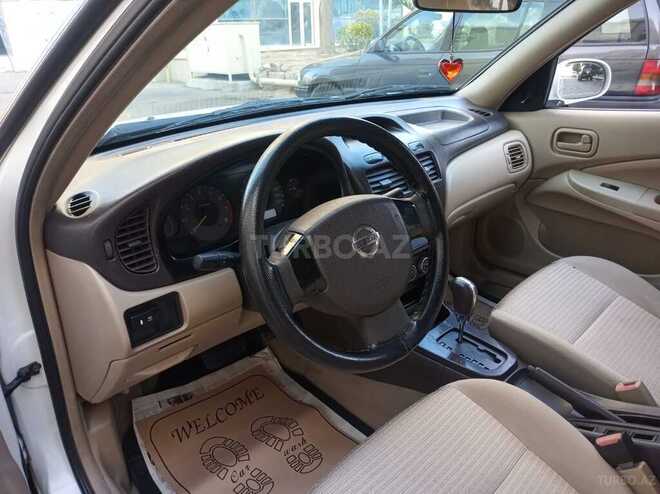 Nissan Sunny 2010, 176,000 km - 1.6 l - Bakı
