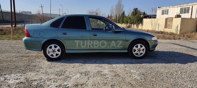 Opel Vectra 1999, 211,000 km - 1.6 л - Bakı