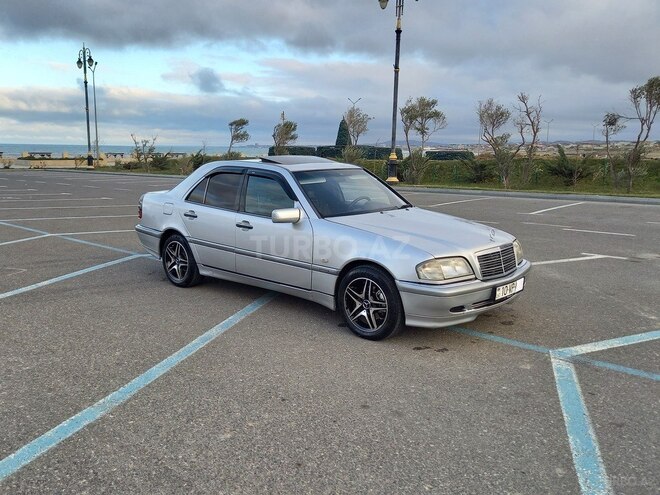 Mercedes C 220 1999, 350,000 km - 2.2 l - Sumqayıt