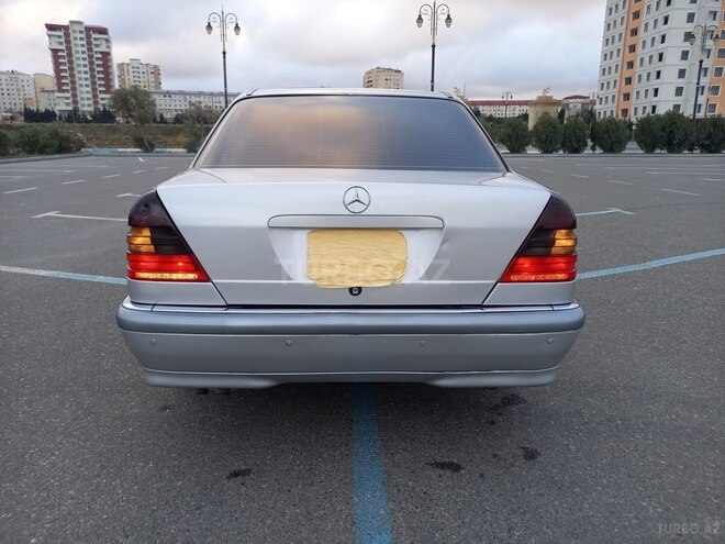 Mercedes C 220 1999, 350,000 km - 2.2 l - Sumqayıt