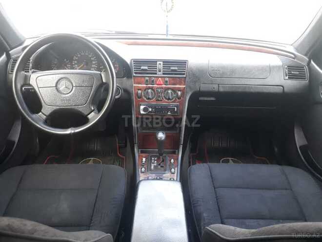 Mercedes C 220 1999, 268,442 km - 2.2 l - Sumqayıt