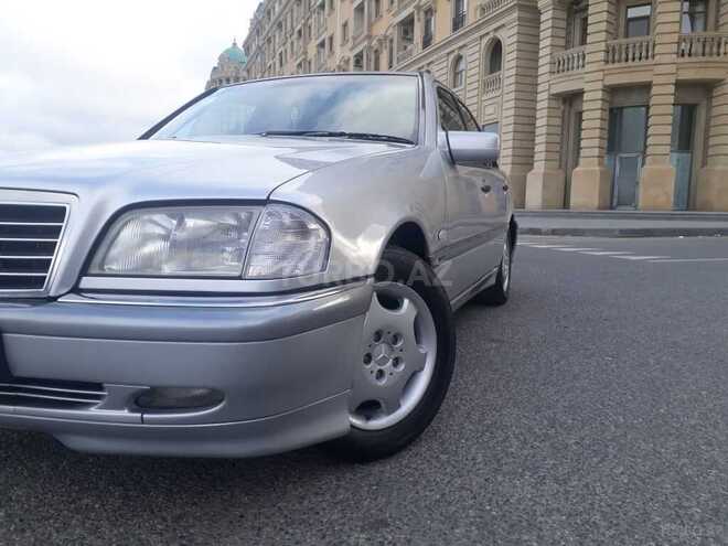 Mercedes C 220 1999, 268,442 km - 2.2 l - Sumqayıt