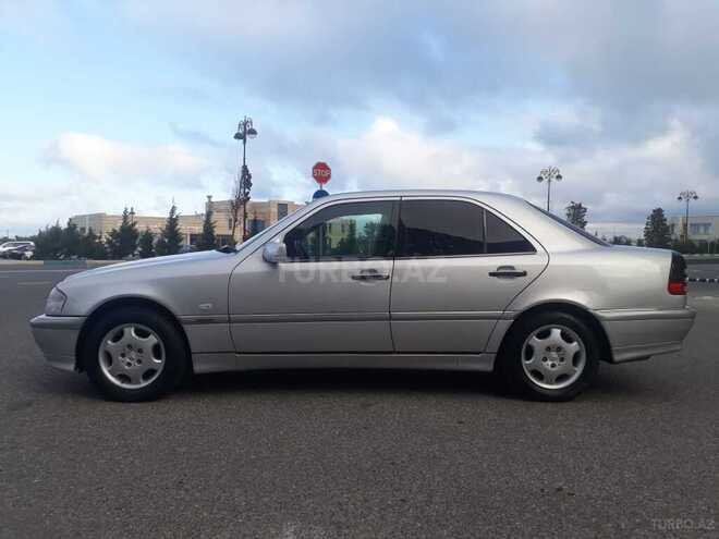 Mercedes C 220 1999, 268,442 km - 2.2 l - Sumqayıt
