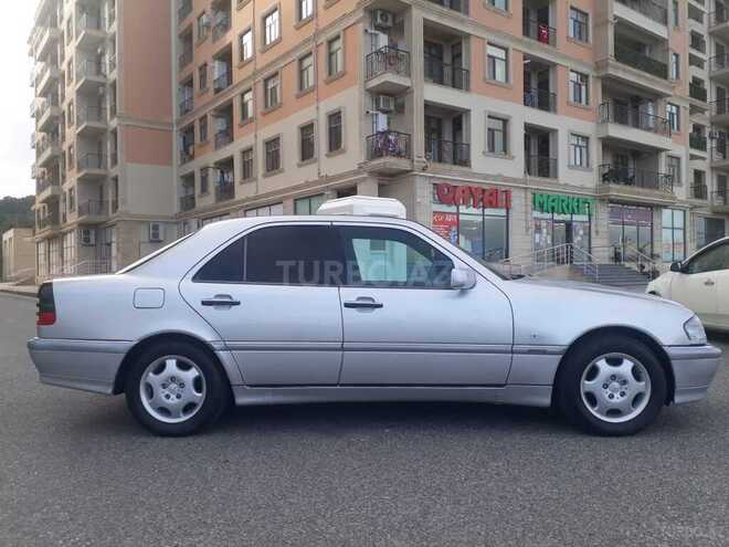 Mercedes C 220 1999, 268,442 km - 2.2 l - Sumqayıt