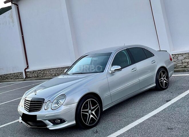Mercedes E 240 2005, 254,124 km - 2.6 л - Bakı