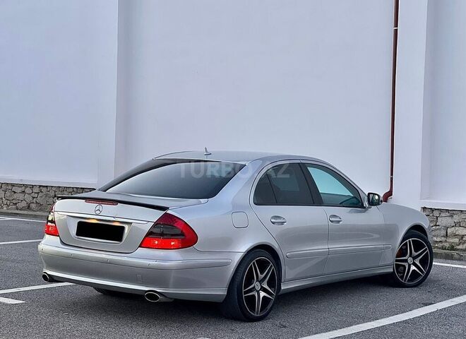 Mercedes E 240 2005, 254,124 km - 2.6 л - Bakı