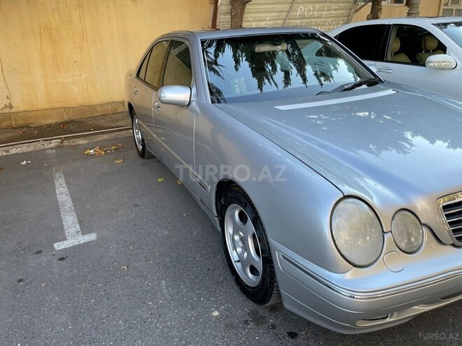 Mercedes E 240 2000, 299,000 km - 2.4 л - Bakı