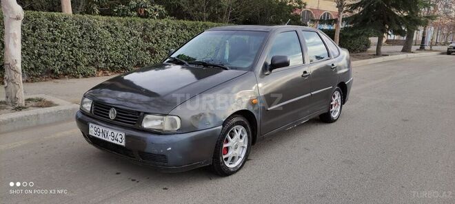 Volkswagen Polo 1999, 245,678 km - 1.6 l - Gəncə