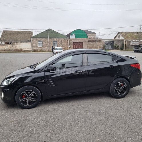 Hyundai Accent 2012, 250,000 km - 1.4 л - Bakı