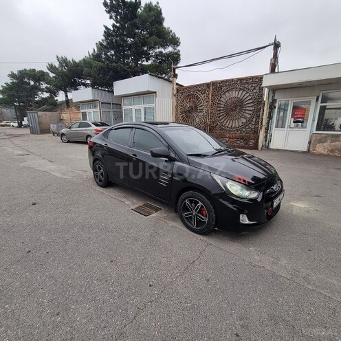 Hyundai Accent 2012, 250,000 km - 1.4 л - Bakı
