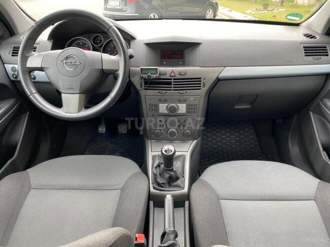 Opel Astra 2006, 244,000 km - 1.3 l - Gəncə