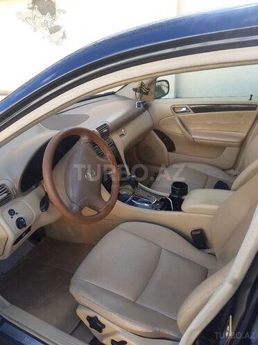 Mercedes C 240 2003, 27,727 km - 2.4 l - Quba
