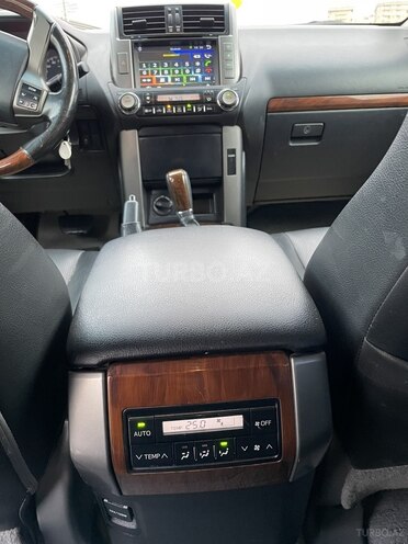 Toyota Prado 2011, 128,000 km - 2.7 l - Bakı