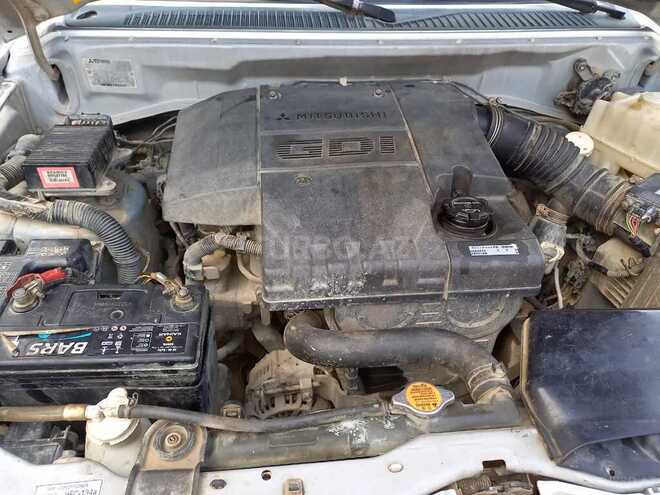 Mitsubishi Pajero io 2000, 30,000 km - 1.8 л - Qazax
