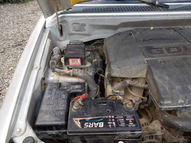 Mitsubishi Pajero io 2000, 30,000 km - 1.8 л - Qazax