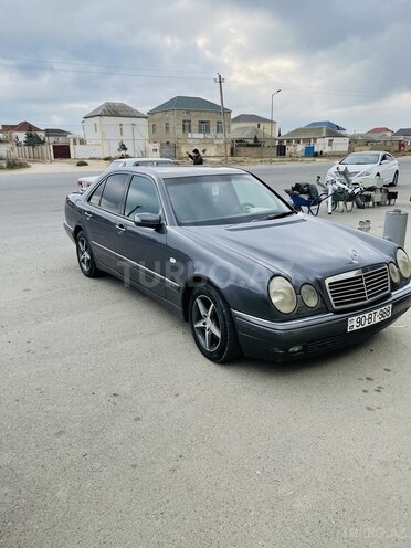 Mercedes E 240 1997, 448,270 km - 2.4 l - Bakı