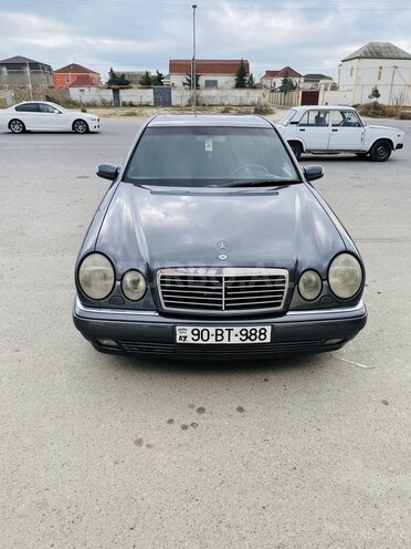 Mercedes E 240 1997, 448,270 km - 2.4 l - Bakı