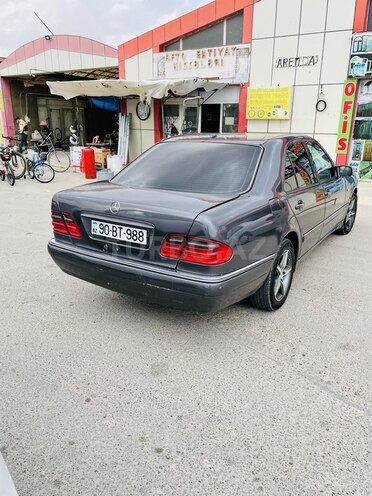 Mercedes E 240 1997, 448,270 km - 2.4 l - Bakı
