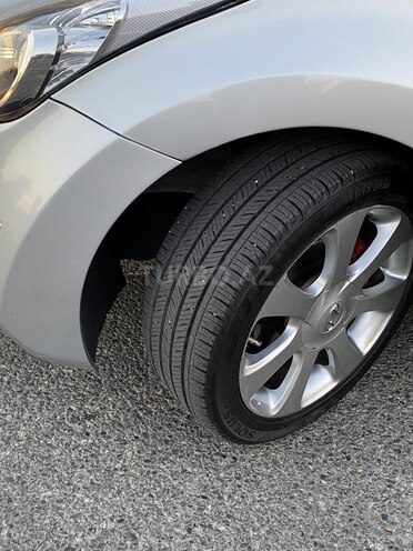 Hyundai Elantra 2011, 182,000 km - 1.8 л - Bakı