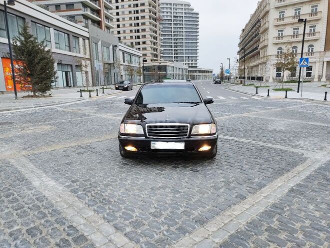 Mercedes C 280 1999, 290,000 km - 2.8 l - Bakı