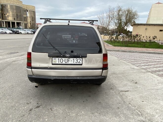Opel Astra 1997, 215,000 km - 1.8 l - Sumqayıt