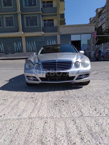 Mercedes E 320 2002, 303,000 km - 3.2 l - Bakı