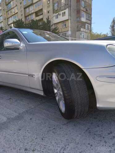 Mercedes E 320 2002, 303,000 km - 3.2 l - Bakı