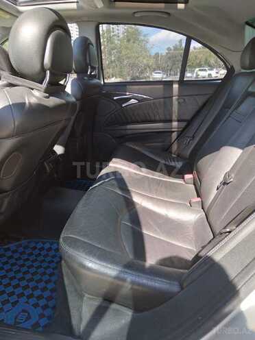 Mercedes E 320 2002, 303,000 km - 3.2 l - Bakı