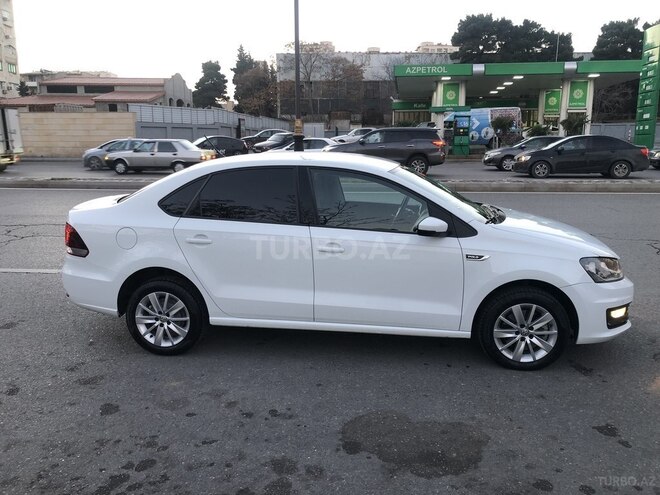 Volkswagen Polo 2019, 86,500 km - 1.6 l - Bakı
