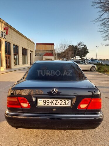 Mercedes E 230 1995, 495,000 km - 2.3 l - Bakı