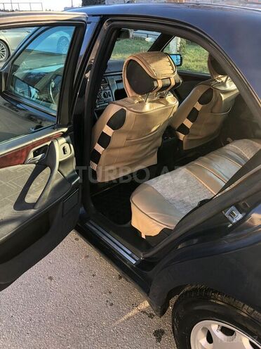 Mercedes E 230 1995, 495,000 km - 2.3 l - Bakı