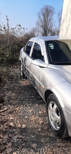 Opel Vectra 1998, 412,000 km - 1.8 л - Lənkəran