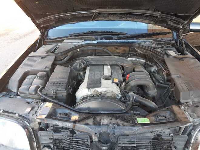 Mercedes S 320 1998, 219,000 km - 3.2 l - Quba