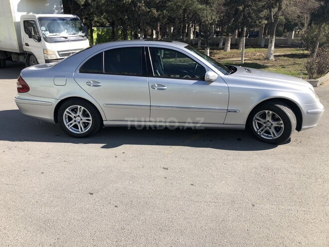 Mercedes E 220 2005, 421,000 km - 2.2 л - Bakı