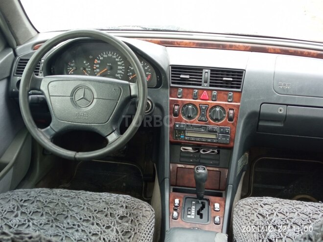 Mercedes C 180 1995, 289,000 km - 1.8 l - Bakı