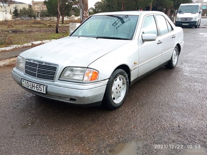 Mercedes C 180 1995, 289,000 km - 1.8 l - Bakı