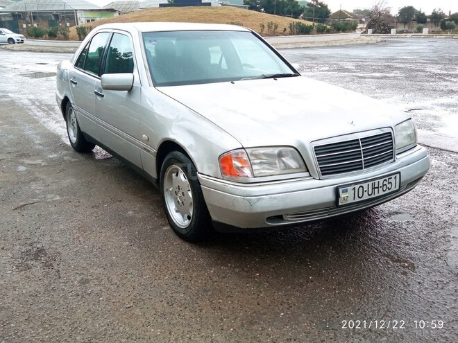Mercedes C 180 1995, 289,000 km - 1.8 l - Bakı