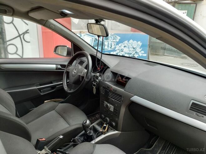 Opel Astra 2005, 310,000 km - 1.6 l - Bakı