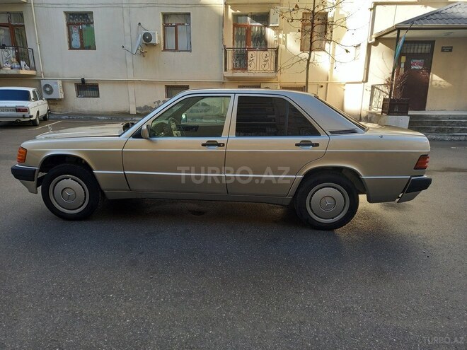 Mercedes 190 1990, 212,145 km - 1.8 l - Bakı