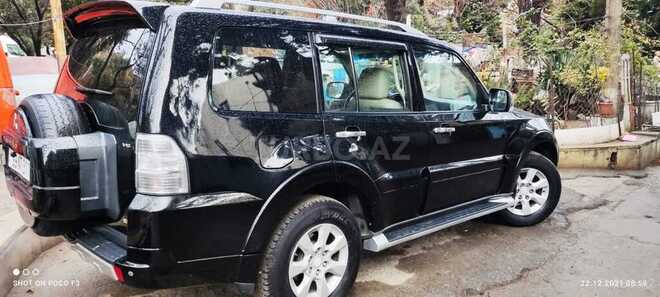 Mitsubishi Pajero 2009, 256,500 km - 3.5 л - Bakı