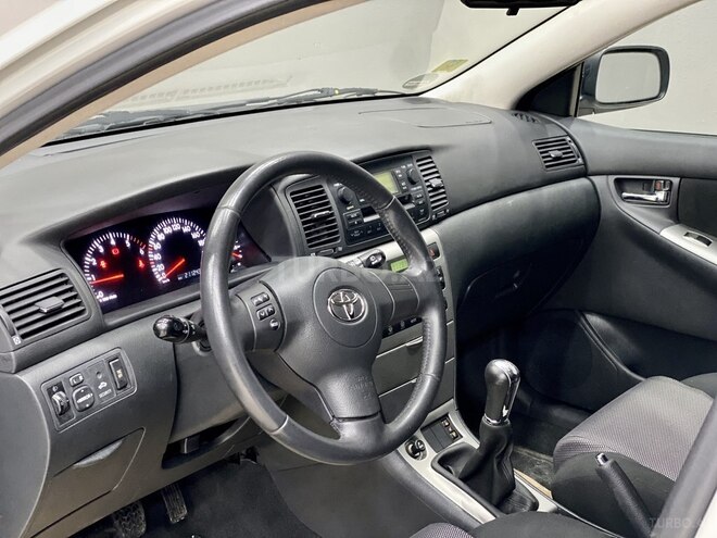 Toyota Corolla 2006, 211,000 km - 1.4 l - Bakı