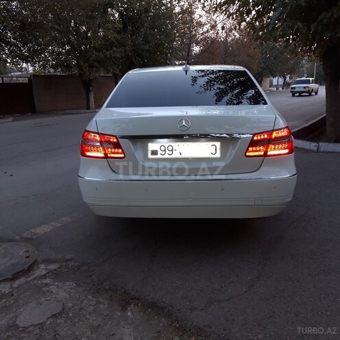Mercedes E 220 2011, 254,000 km - 2.2 л - Biləsuvar