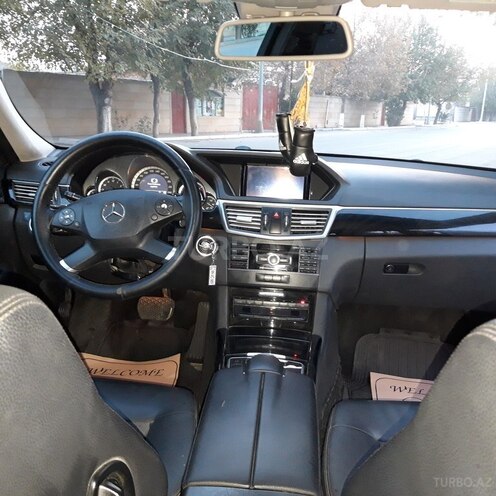 Mercedes E 220 2011, 254,000 km - 2.2 л - Biləsuvar