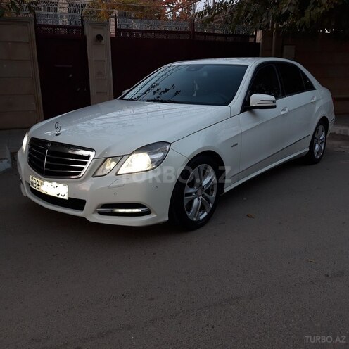 Mercedes E 220 2011, 254,000 km - 2.2 л - Biləsuvar
