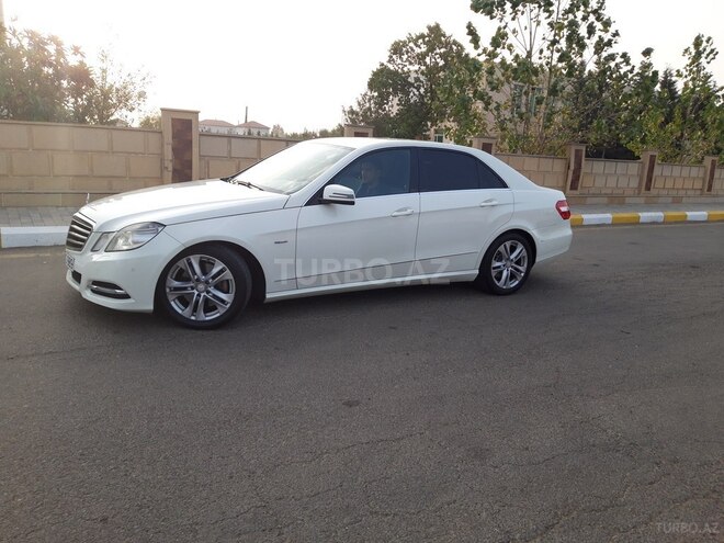 Mercedes E 220 2011, 254,000 km - 2.2 л - Biləsuvar