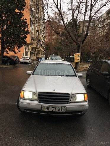 Mercedes C 220 1996, 585,627 km - 2.2 l - Bakı